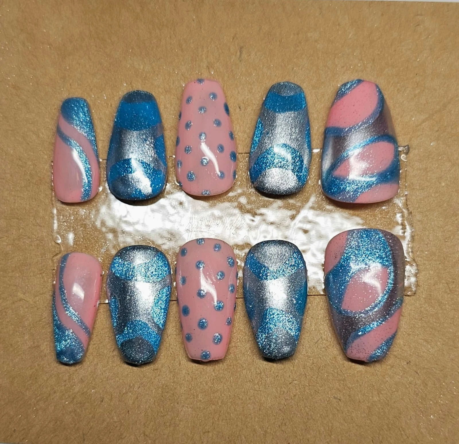 Retro Swirls Nails