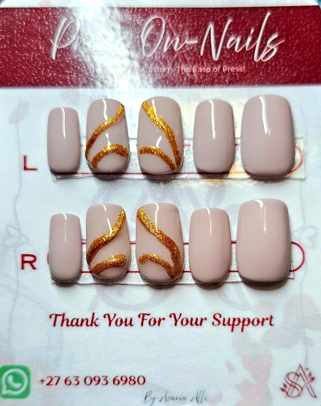 Golden Swirls Nails